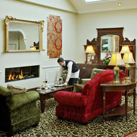 Fitzgeralds Woodlands House