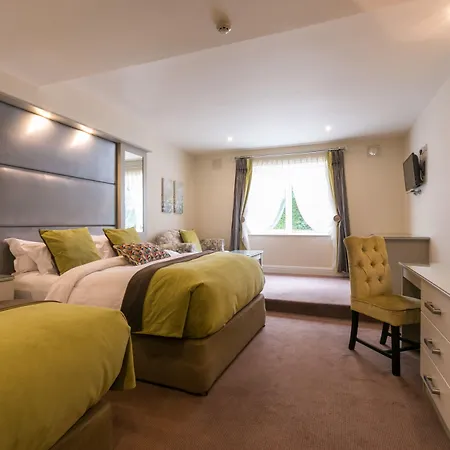 Fitzgeralds Woodlands House 4*