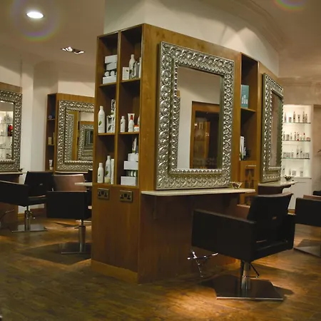 Fitzgeralds Woodlands House 4* أدير