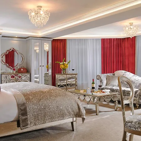 Fitzgeralds Woodlands House أدير