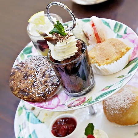 Fitzgeralds Woodlands House Hotel 4*