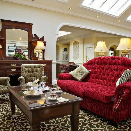 Fitzgeralds Woodlands House 4*