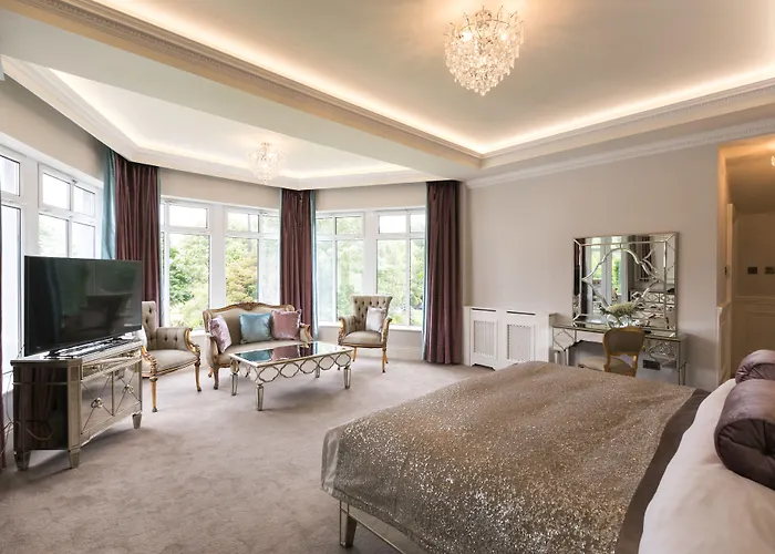 Fitzgeralds Woodlands House