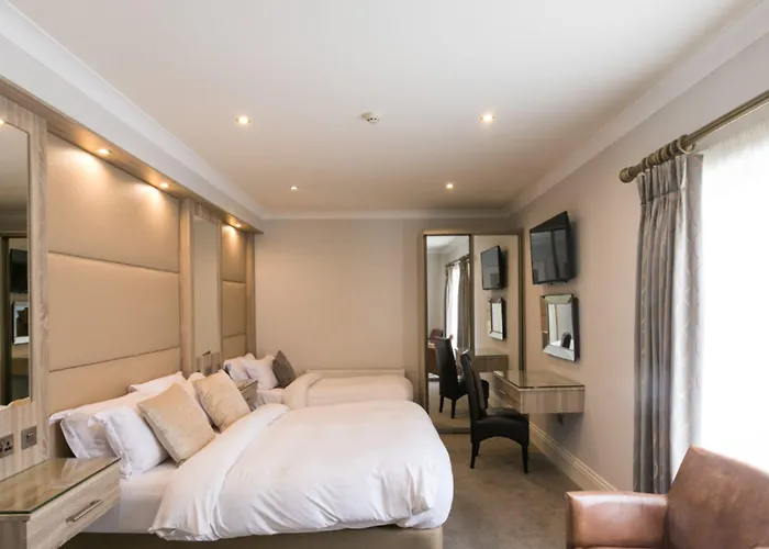 Fitzgeralds Woodlands House