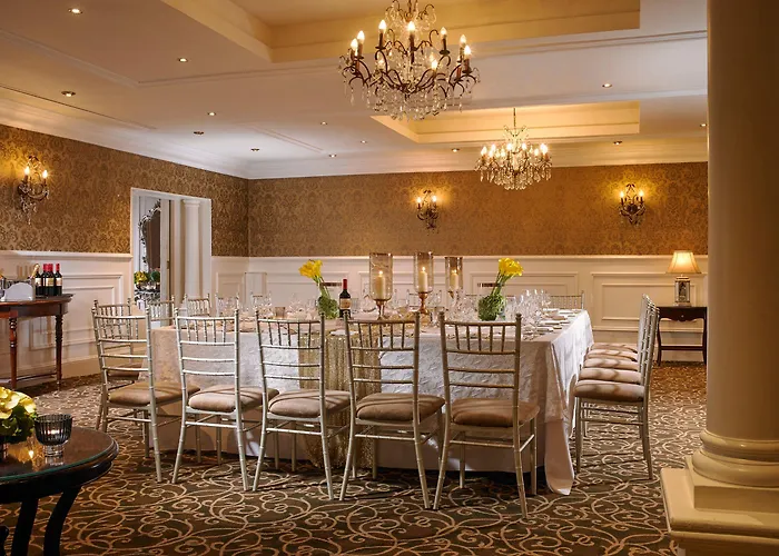 Fitzgeralds Woodlands House Hotel 4*