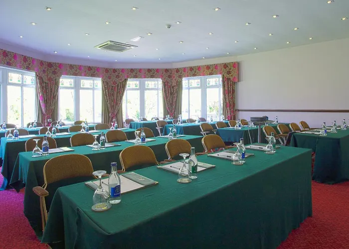 Fitzgeralds Woodlands House Hotel 4*