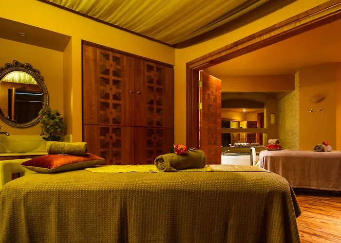 Fitzgeralds Woodlands House 4*