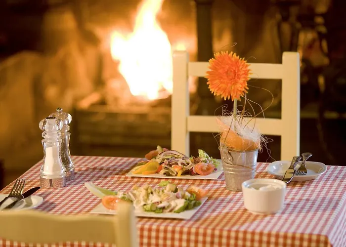 Fitzgeralds Woodlands House